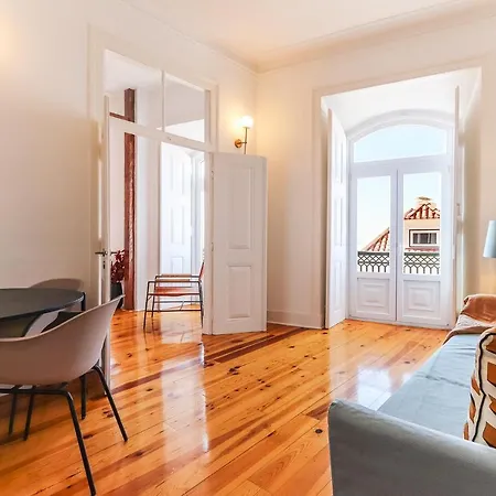 Downtown Alfama & Me * Lizbona